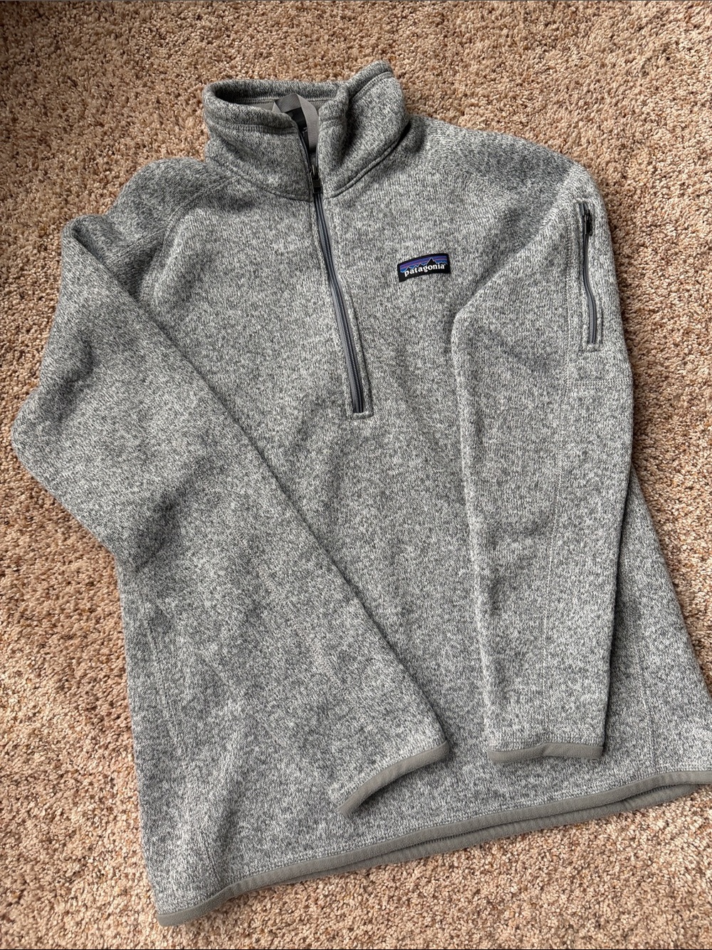 Patagonia Women’s Heather Gray Quarter-Zip Fleece Pullover
